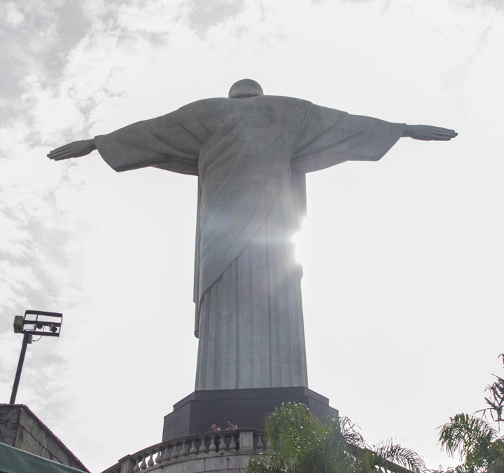 Kristus-patsas Corcovado-vuorella Rio de Janeirossa Brasialiassa