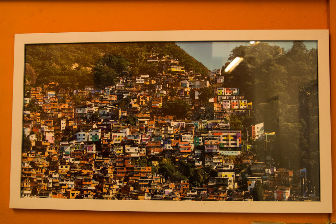 valokuva Santa Martan favelasta Rio de Janeirossa Brasiliassa