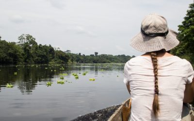 Kaimaanien ja jättiläissaukkojen jäljillä Amazonissa