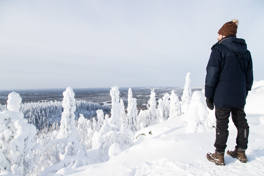 Huippujen kierros Kolin kansallispuistossa talvella