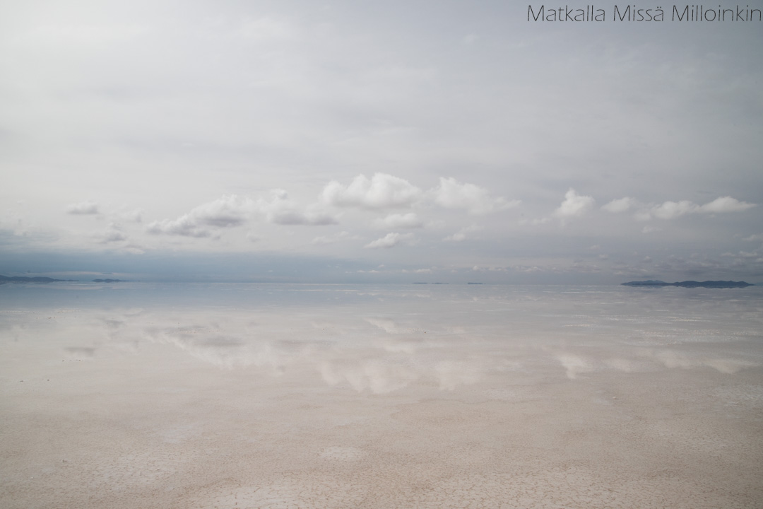 Salar de Uyunin suola-aavikko Boliviassa