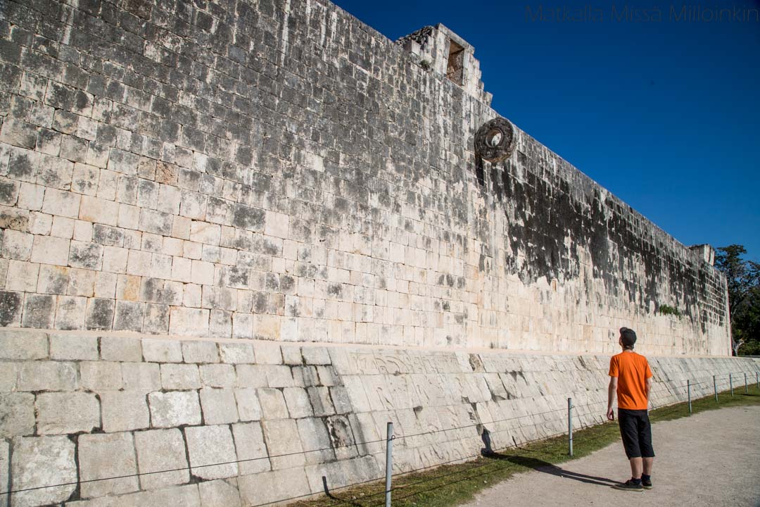 pallopelikenttä Chichen Itza maya-kaupungissa Meksikossa