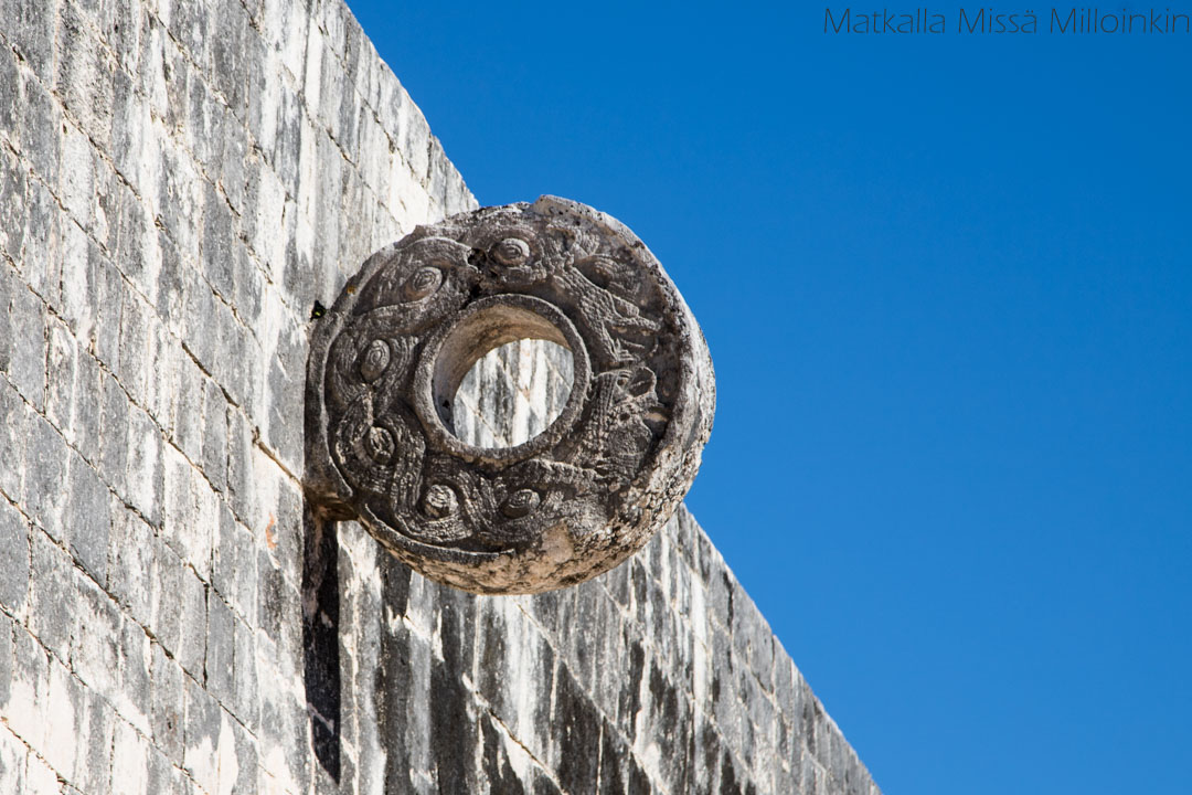 pallopelikenttä Chichen Itza maya-kaupungissa Meksikossa