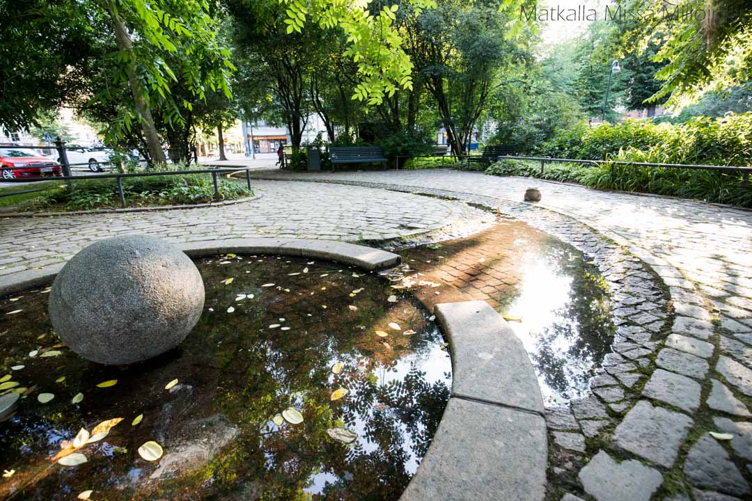 Sibeliuksenpuisto ja patsas Kotka