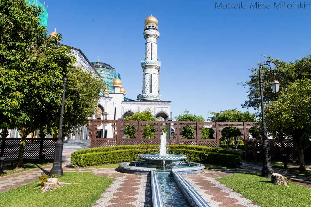 moskeija Jame Asr Hassanil Bolkiah, Brunein nähtävyydet