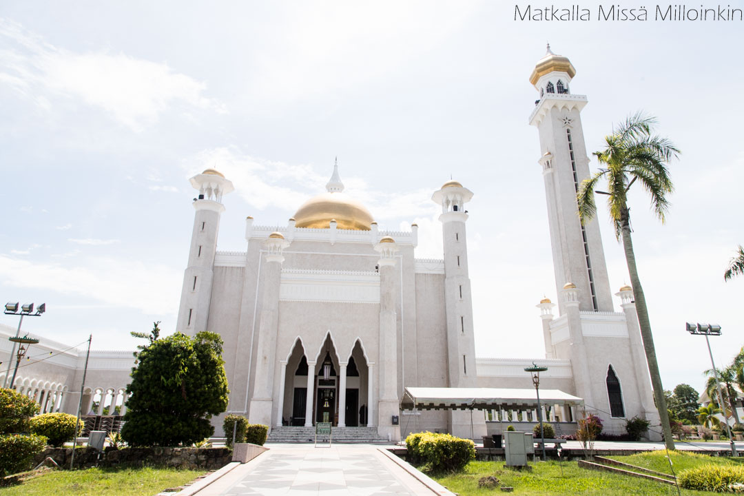 moskeija Omar Ali Saifuddien, Brunei