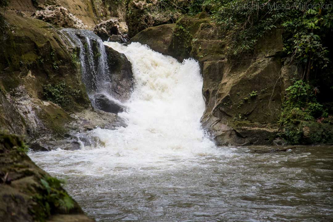 Mag-Aso -vesiputous, Bohol Filippiinit