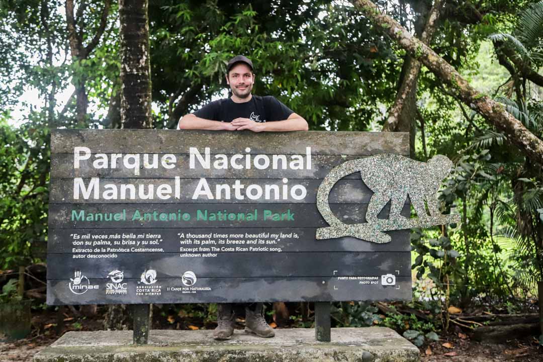 Manuel Antonion kansallispuiston kyltti