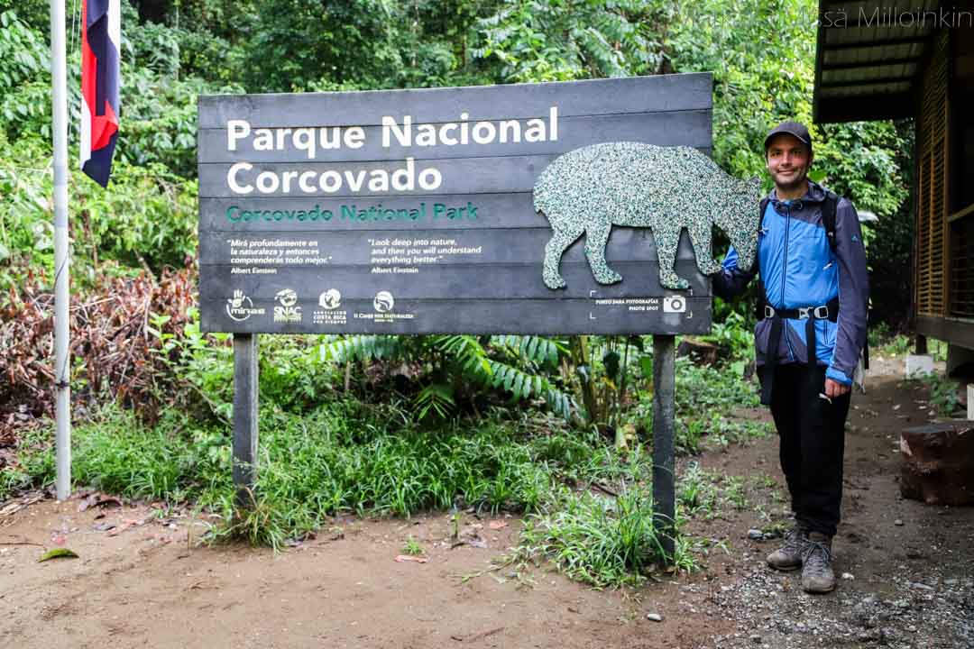 Corcovadon kansallispuisto kyltti