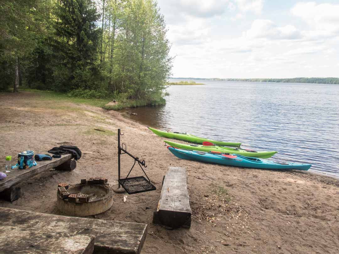 melonta Saaren kansanpuisto