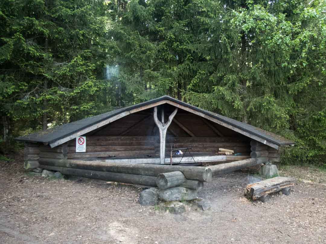 melonta Saaren kansanpuisto