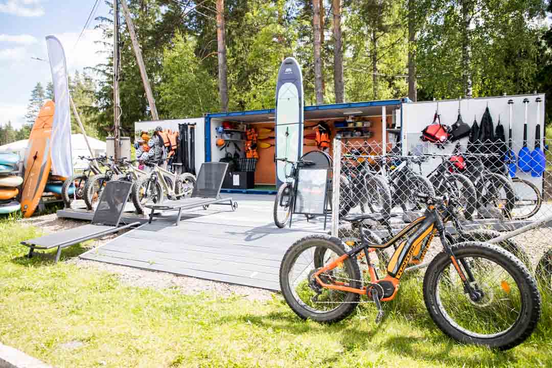Käyrälampi, välinevuokraamo