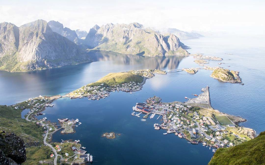 Reinebringen – Lofoottien upeimmat maisemat